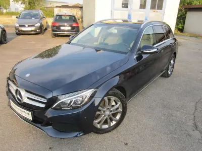 Gebraucht Mercedes C200 136 PS (100 kW) 2015 Cavansitblau Kombi