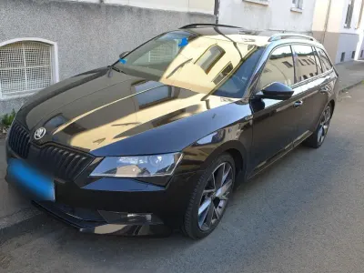 Gebraucht Skoda Superb SportLine 179 PS (131 kW) 2018 Schwarz Kombi