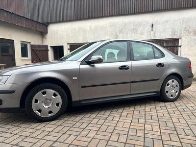 Second-hand Saab 9-3 2004 Argintiu Berlinǎ