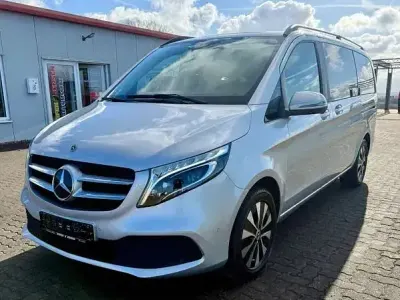Używany Mercedes V220 Edition 163 KM (119 kW) 2023 Andere Minivan
