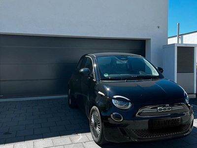 Usata Fiat 500e Icon 86 kW (118 CV) 2022 Nero Utilitaria