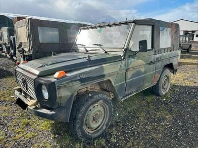 Second-hand Mercedes G250 93 CP (68 kW) 1993 Andere farben SUV