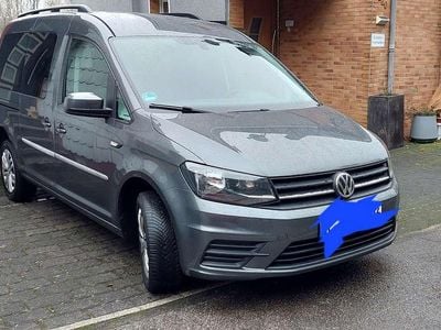 Second-hand VW Caddy Maxi Trendline 125 CP (91 kW) 2018 Gri Monovolum