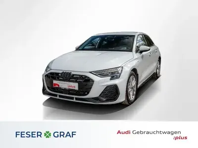 Gebraucht Audi A3 Sportback e-tron Comfort 272 PS (200 kW) 2026 Gletscherweiß metallic Kleinwagen
