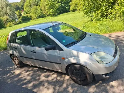 Brugt Ford Fiesta 60 HK (44 kW) 2002 Sølv Hatchback