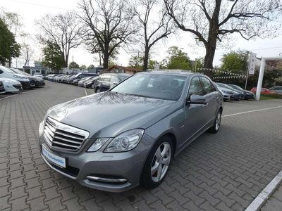 Second-hand Mercedes E200 184 CP (135 kW) 2011 Argintiu Berlinǎ