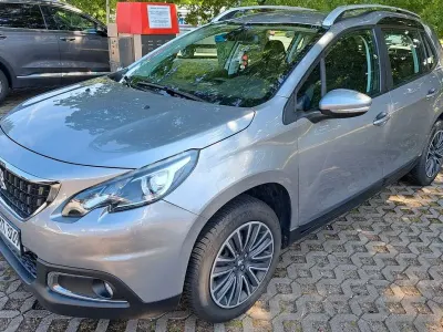Gebraucht Peugeot 2008 Active 83 PS (61 kW) 2018 Silber SUV
