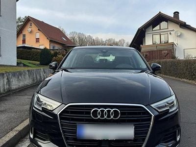 Gebraucht Audi A3 Sport 150 PS (110 kW) 2018 Schwarz Limousine
