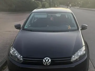 Gebraucht VW Golf VI 80 PS (58 kW) 2009 Schwarz Kleinwagen