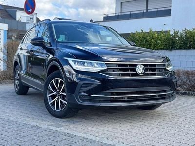 Gebraucht VW Tiguan 150 PS (110 kW) 2024 Schwarz SUV