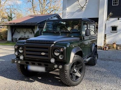 Second-hand Land Rover Defender SE 122 CP (89 kW) 2011 Verde SUV