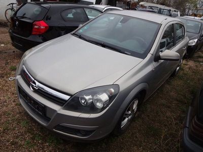 gebraucht Opel Astra Lim. Elegance