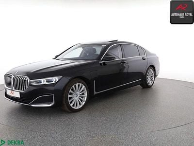 Gebraucht BMW 745 Sport Line 394 PS (289 kW) 2021 Black sapphire Limousine