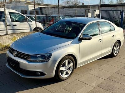 Silber Gebraucht 2011 VW Jetta Comfortline Limousine | 3.350 € (Superpreis)