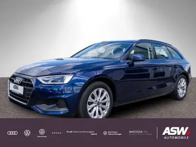 Gebraucht Audi A4 Ambiente 163 PS (119 kW) 2023 Navarrablau metallic Kombi