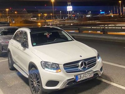 gebraucht Mercedes GLC220 d 4Matic 9G-TRONIC