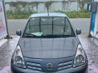 Nissan Pixo