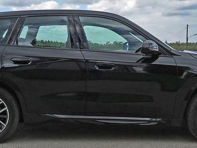 Usado BMW iX1 Sport Line 230 kW (313 HP) 2023 Preto SUV