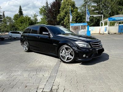 Mercedes C63 AMG