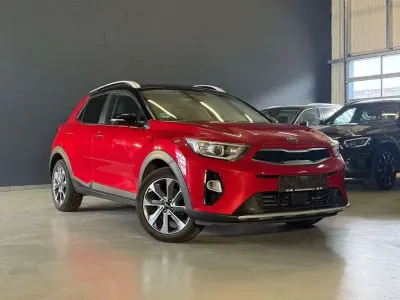 Gebraucht Kia Stonic Spirit 120 PS (88 kW) 2018 Rot SUV