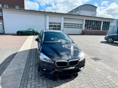 Używany BMW 218 110 KM (80 kW) 2015 Czarny Kombi