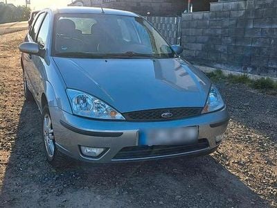 Usata Ford Focus 101 CV (74 kW) 2004 Grigio Berlina