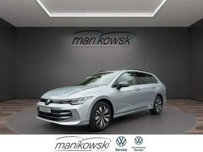 Gebraucht VW Golf VIII Goal 150 PS (110 kW) 2025 Oyster silver metallic Kombi