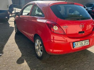 Usata Opel Corsa Catch Me 75 CV (55 kW) 2008 Rosso Utilitaria