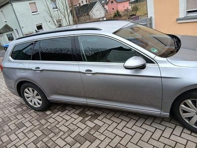 Gebraucht VW Passat Business 150 PS (110 kW) 2021 Silber Kombi