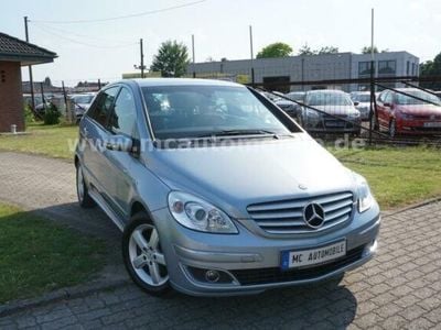 Gebraucht Mercedes B200 193 PS (141 kW) 2007 Blau metallic Van / Kleinbus