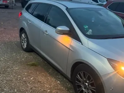 Usata Ford Focus 115 CV (84 kW) 2012 Argento Station wagon