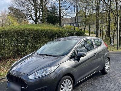 Second-hand Ford Fiesta Trend 82 CP (60 kW) 2017 Gri Hatchback