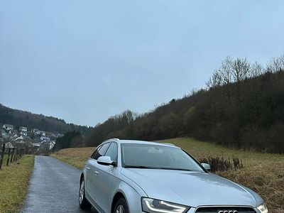 Gebraucht Audi A4 143 PS (105 kW) 2013 Grau Kombi