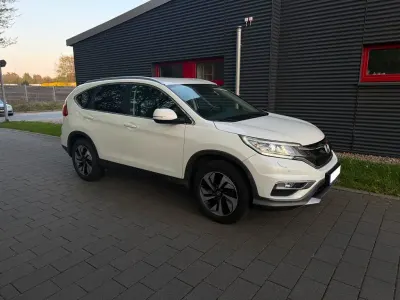 Käytetty Honda CR-V Executive 160 HP (117 kW) 2016 Valkoinen Katumaasturi