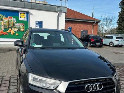 Gebraucht Audi Q3 S-Line 184 PS (135 kW) 2016 Schwarz SUV