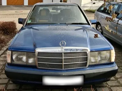 Occasion Mercedes 190 Avantgarde 136 ch (100 kW) 1992 Bleue Berline