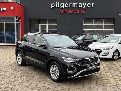Nouă VW T-Roc Life 150 CP (110 kW) 2025 Negru SUV
