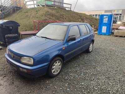 Gebraucht VW Golf 60 PS (44 kW) 1997 Blau Limousine