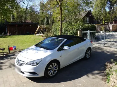 Gebraucht Opel Cascada Edition 140 PS (102 kW) 2016 Weiß Cabrio