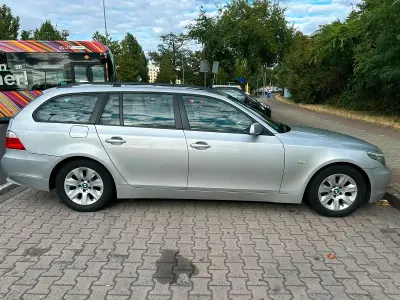Gebraucht BMW 525 218 PS (160 kW) 2007 Silber Kombi
