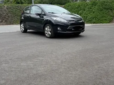 Używany Ford Fiesta Champions Edition 82 KM (60 kW) 2012 Czarny Hatchback