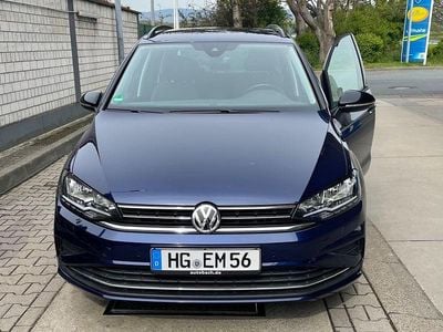 Gebraucht VW Golf Sportsvan IQ Drive 116 PS (85 kW) 2019 Blau Van / Kleinbus