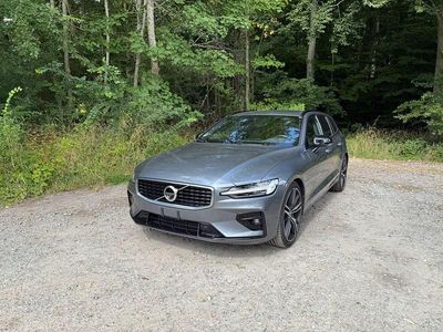 Gebraucht Volvo V60 R-Design 190 PS (139 kW) 2021 Grau Kombi