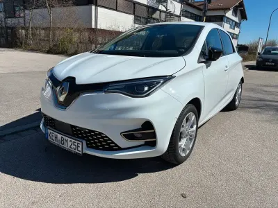 Gebraucht Renault Zoe Iconic 100 kW (136 PS) 2023 Weiß Kleinwagen