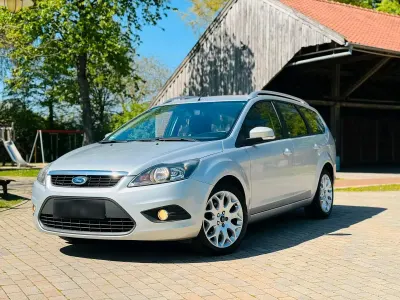 Usata Ford Focus Titanium 116 CV (85 kW) 2010 Argento Station wagon