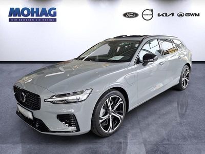 Neu Volvo V60 Plus 350 PS (257 kW) 2025 Vapour grey / metallic Kombi