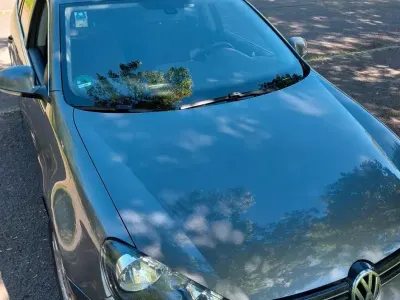 Gebraucht VW Golf VI 122 PS (89 kW) 2010 Grau Kleinwagen