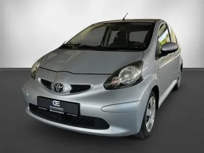 Gebraucht Toyota Aygo Cool 68 PS (50 kW) 2007 Silver mica metallic Kleinwagen