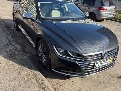 Usata VW Arteon 239 CV (175 kW) 2018 Grigio Utilitaria
