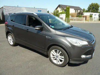 Gebraucht Ford Kuga Individual 179 PS (131 kW) 2015 Grau SUV